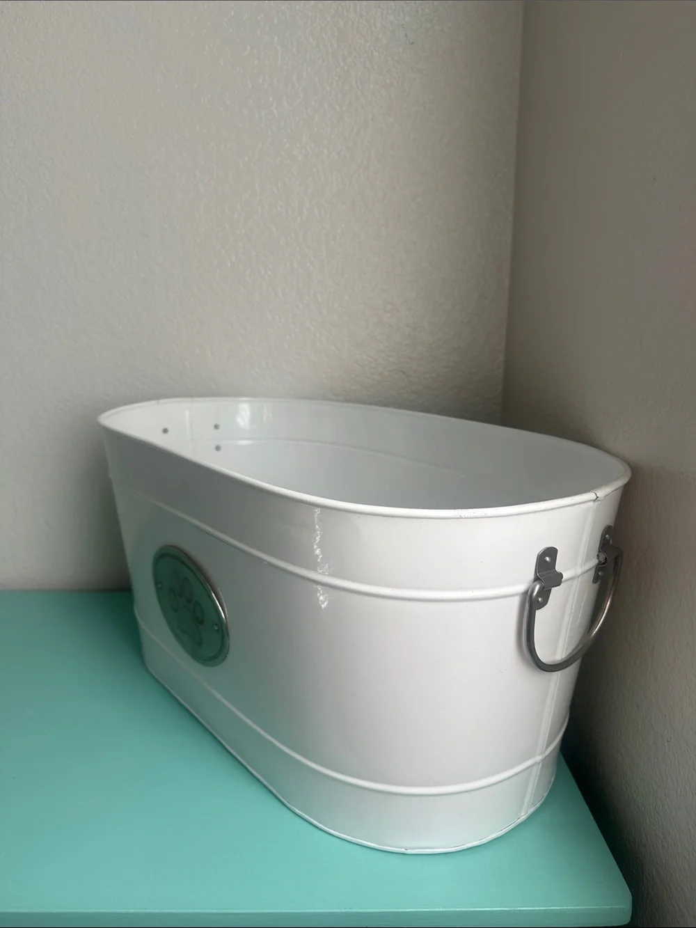 Harry Baker white handmade metal storage tub with silver paw detail-used